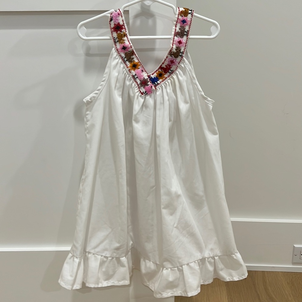 Pretty white party dress